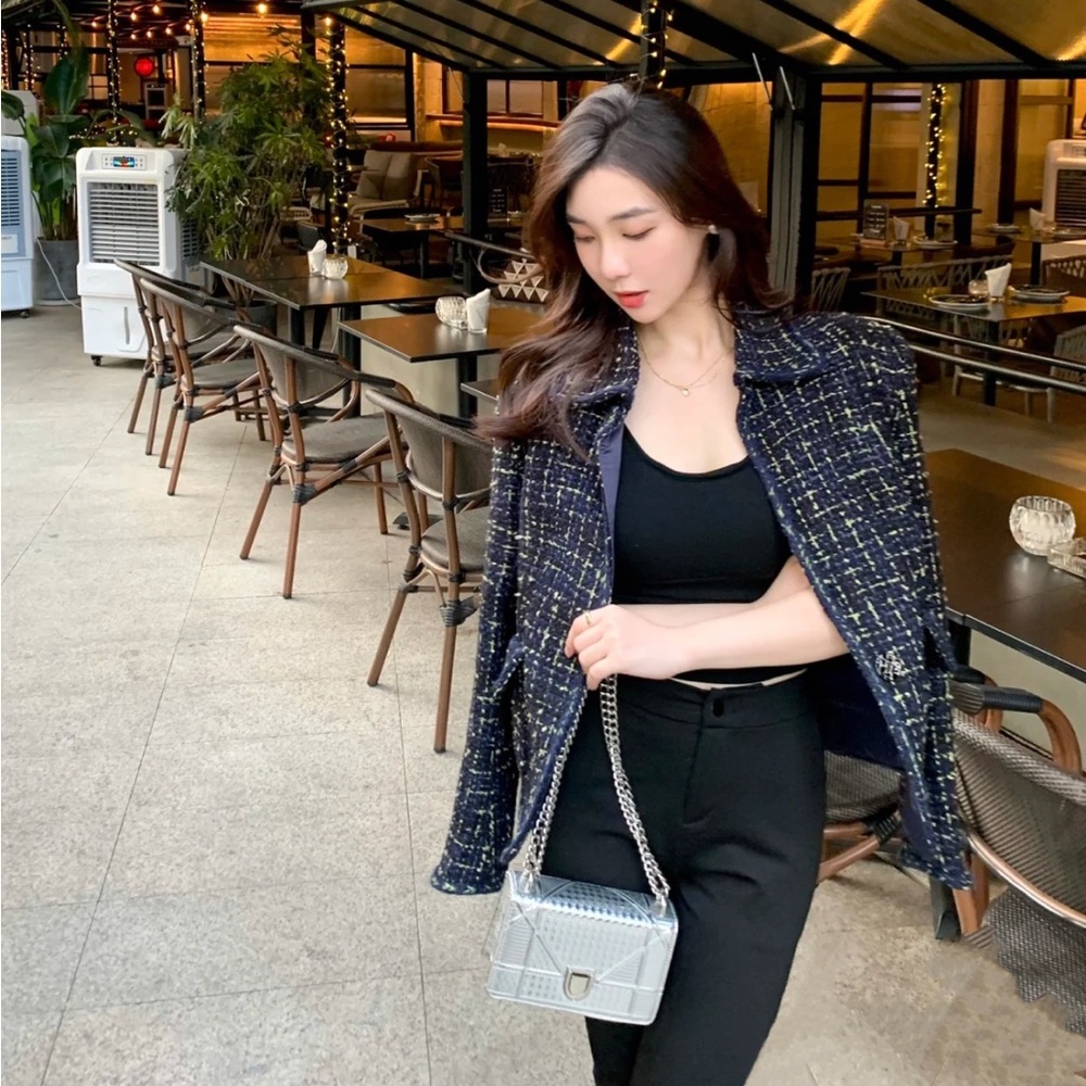 Chanel Vintage Tweed Jacket in Navy/Black